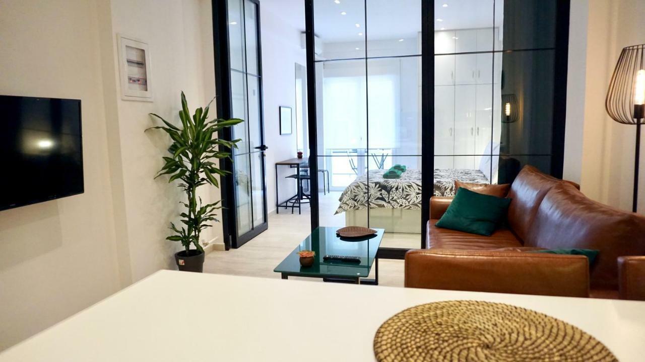 Industrial Style Studio In 雅典 外观 照片